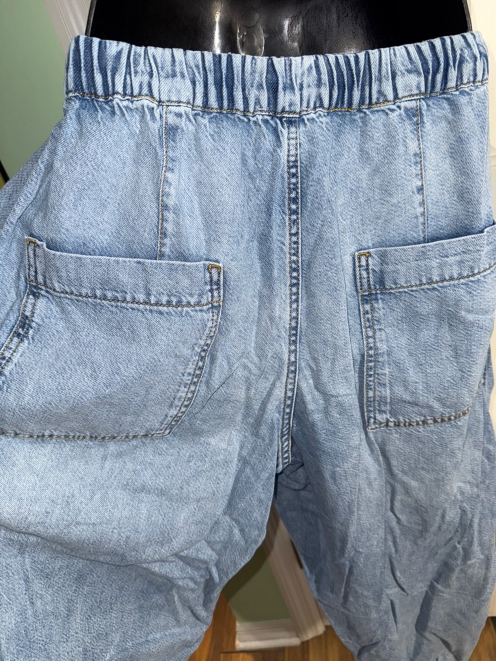 Pilcro Light Blue Beachy High-Rise Parachute Jean Harem Style Size XS Run Larger - Picture 8 of 10